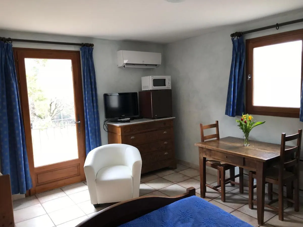 Chambre Une Fenetre Sur Le Ventoux La Clue Plaisians 0*,  France