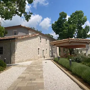 chateau-lecusse-la-grande-roche-hotel-spa-boutique-restaurant.midi-pyreneeshotels.com/